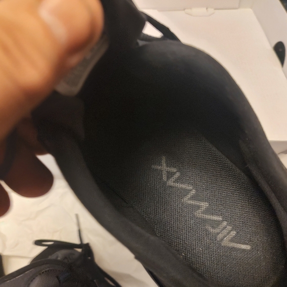 Nike air max 270 shoes triple black - Picture 4 of 4